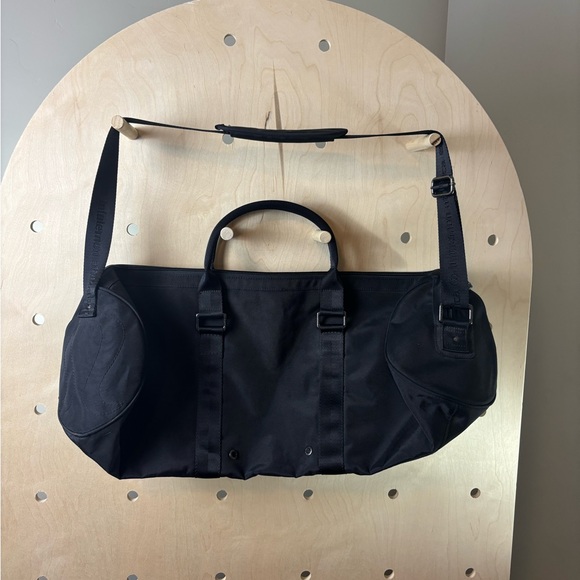 Lululemon Athletic Black Elongated Duffel/Travel Bag Large - Picture 1 of 8